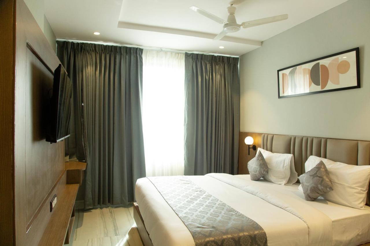 Hotel Westend Udaipur Ngoại thất bức ảnh