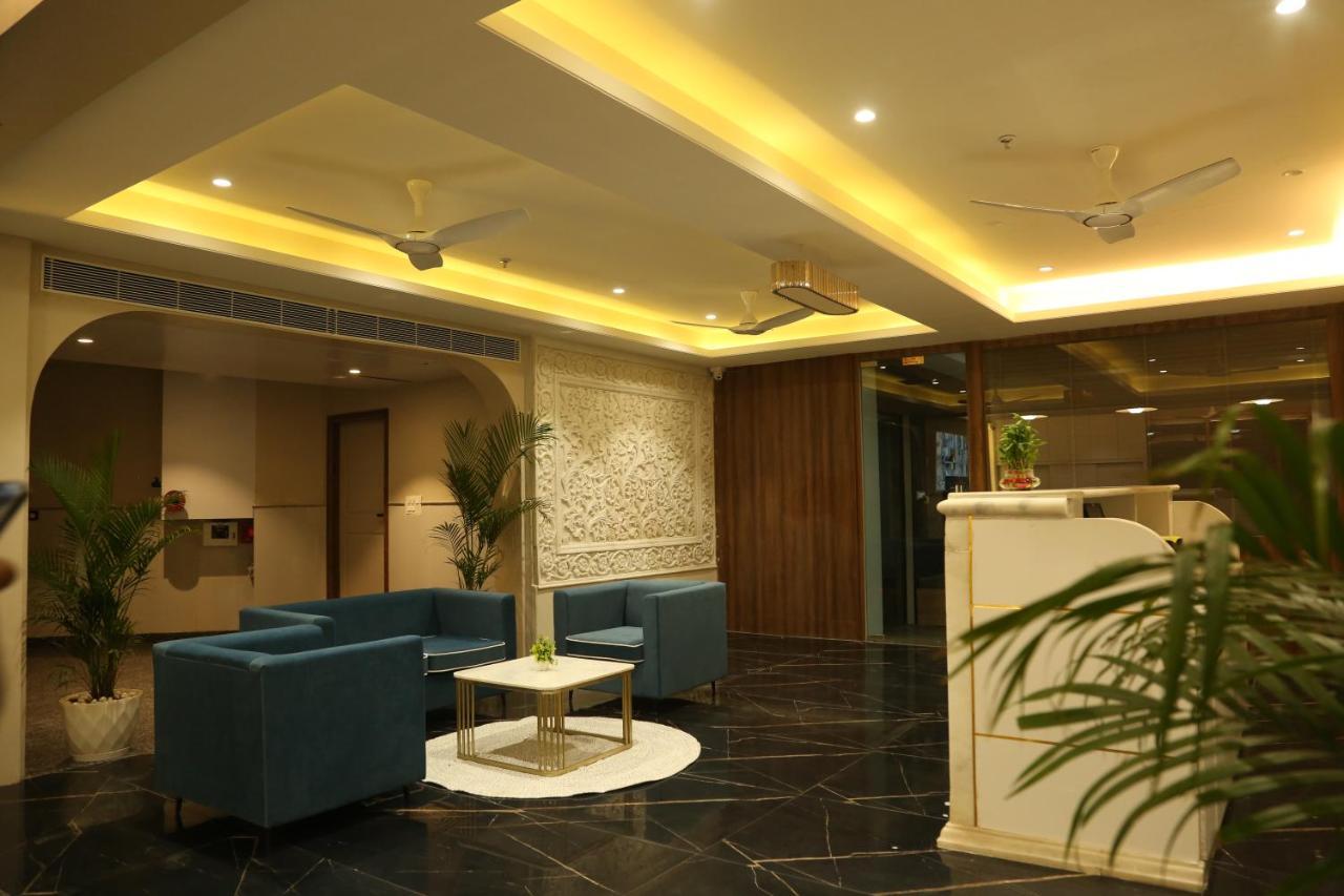 Hotel Westend Udaipur Ngoại thất bức ảnh