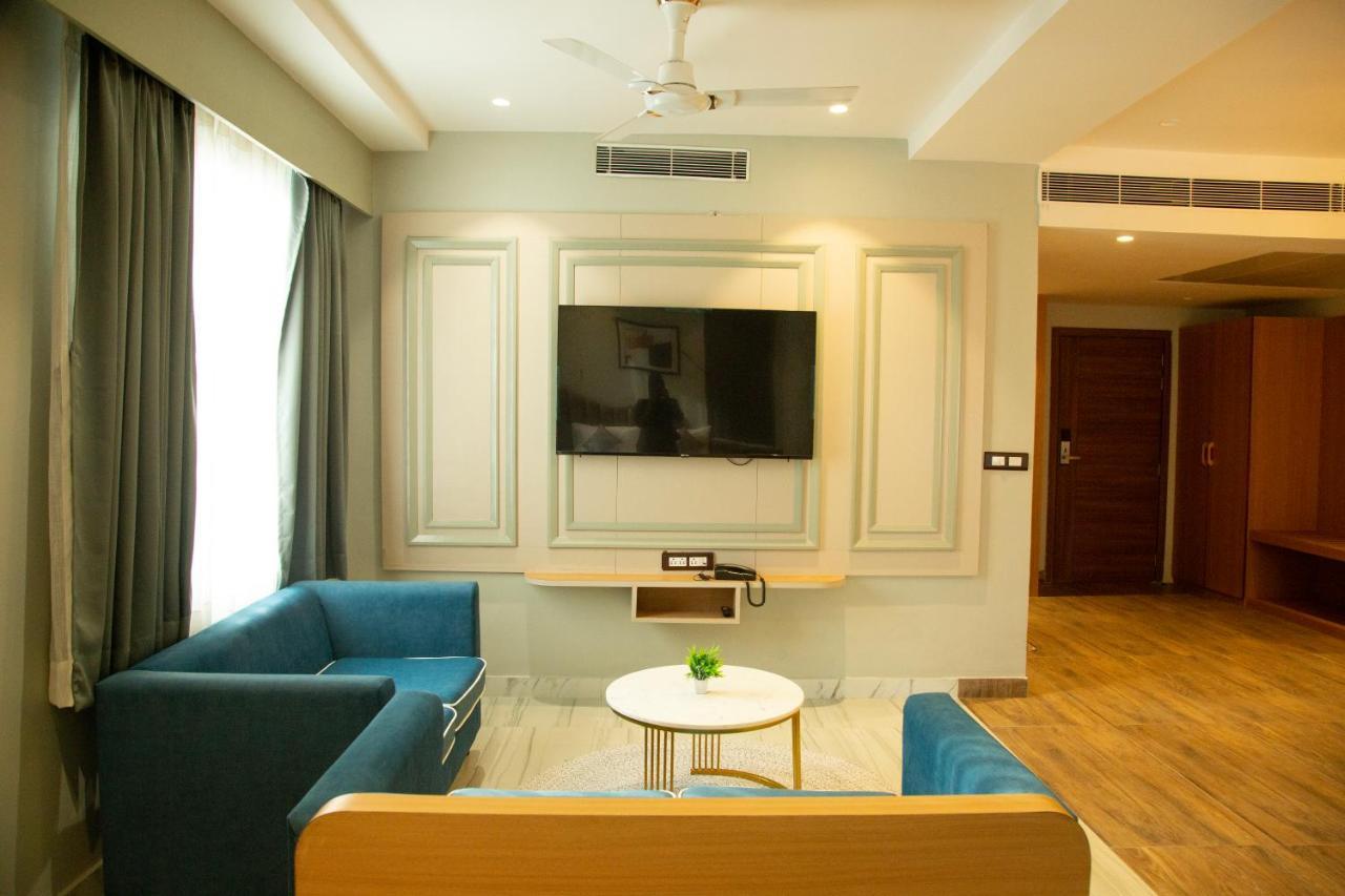Hotel Westend Udaipur Ngoại thất bức ảnh