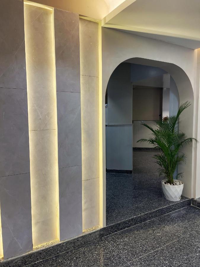 Hotel Westend Udaipur Ngoại thất bức ảnh