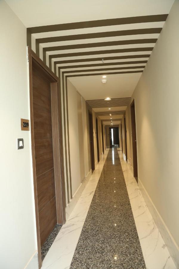 Hotel Westend Udaipur Ngoại thất bức ảnh