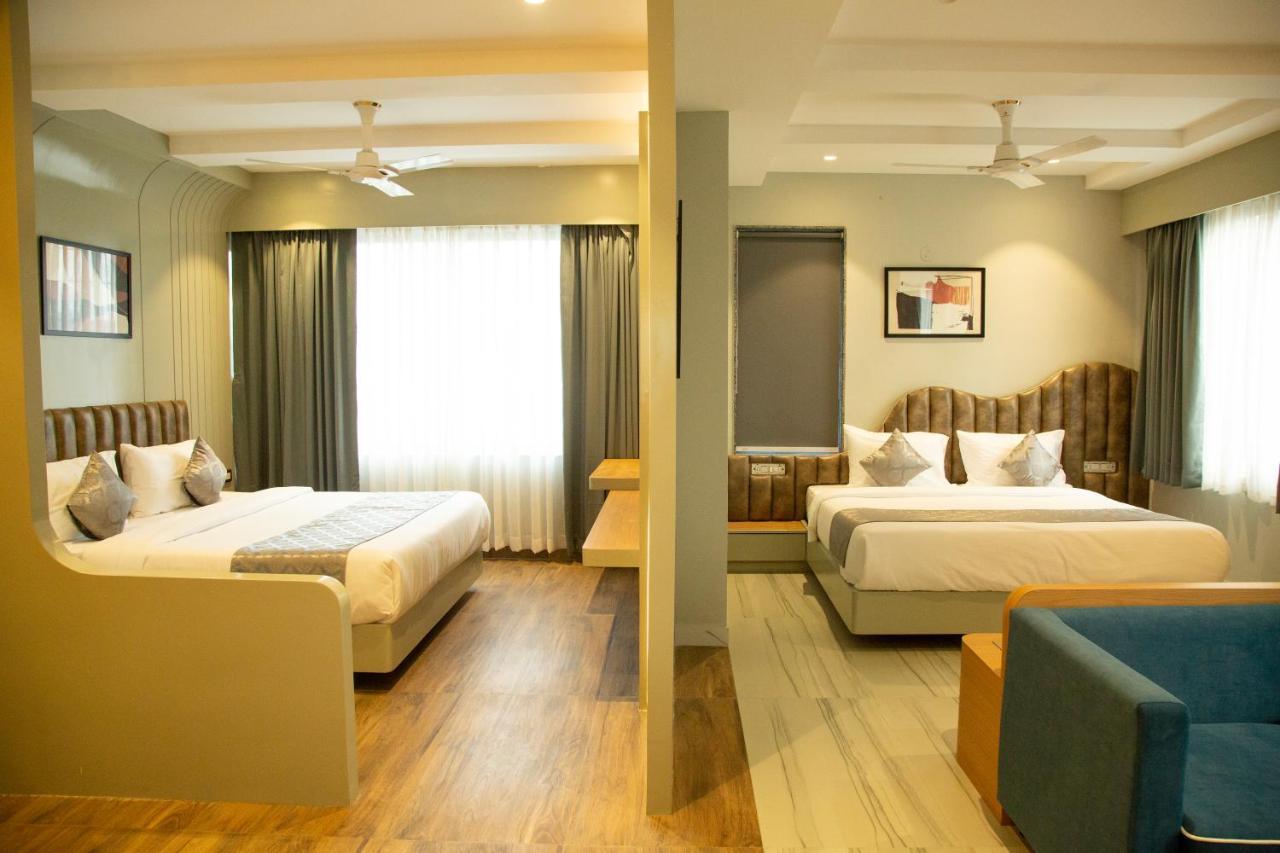 Hotel Westend Udaipur Ngoại thất bức ảnh
