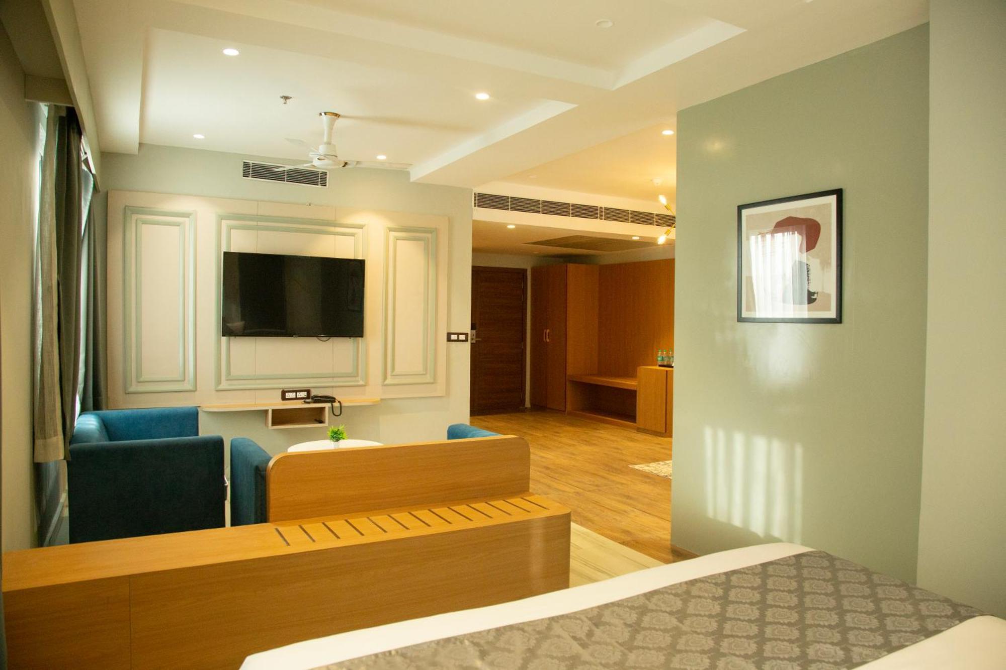 Hotel Westend Udaipur Ngoại thất bức ảnh