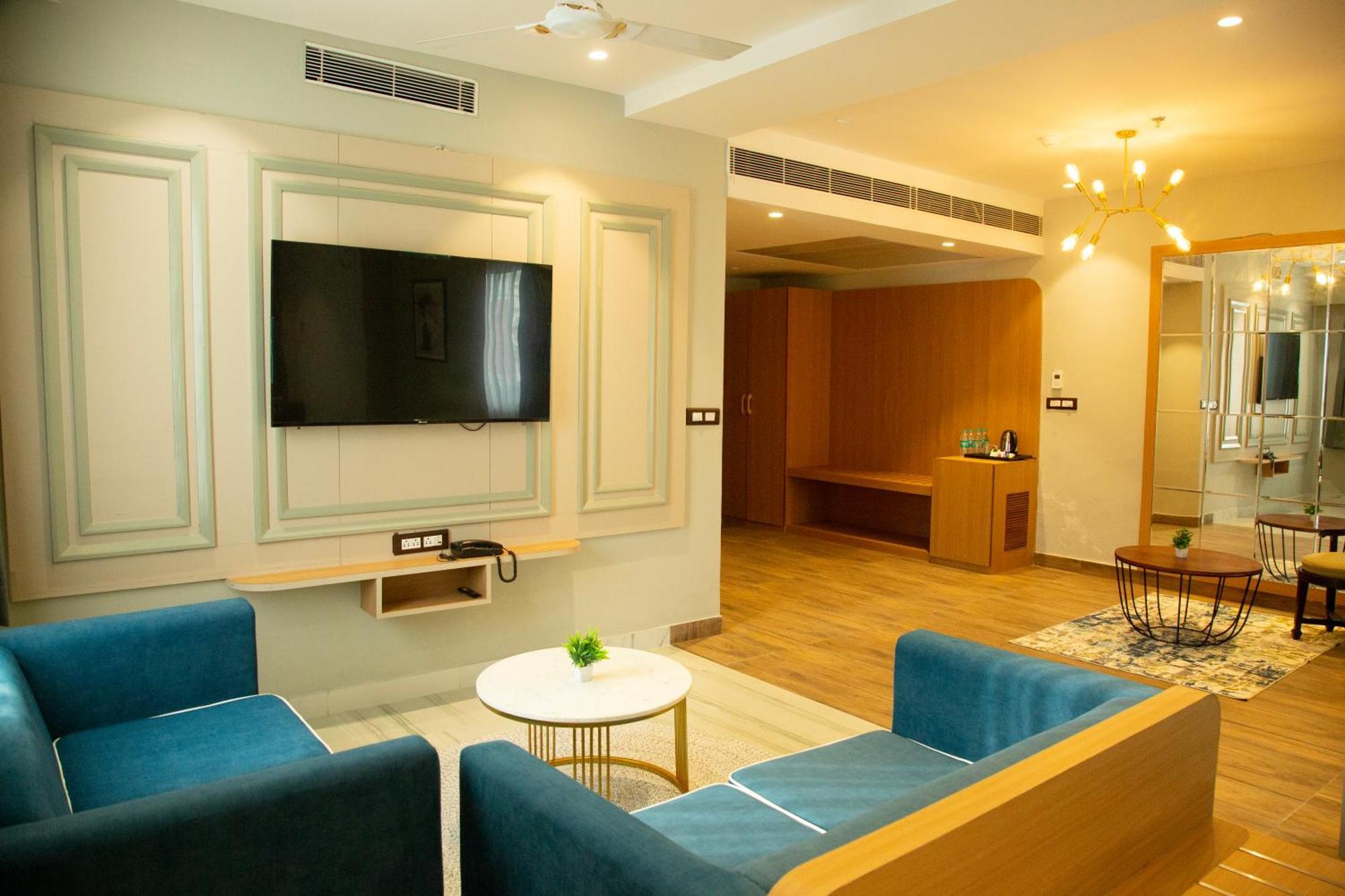 Hotel Westend Udaipur Ngoại thất bức ảnh